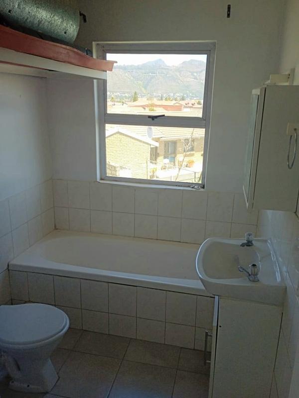 2 Bedroom Property for Sale in Southfork Western Cape